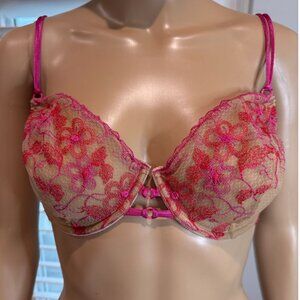 Victoria's Secret Underwire Lace Bra, size 34DD